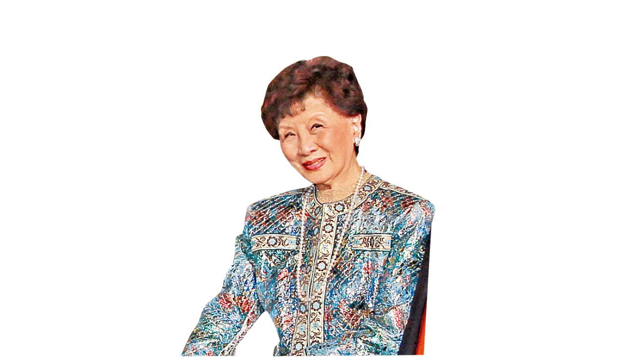 生於文化世家  享年85歲 著名歌唱家費明儀逝世