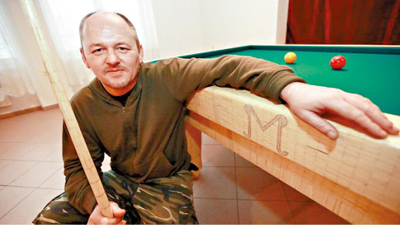 185萬支火柴砌波枱