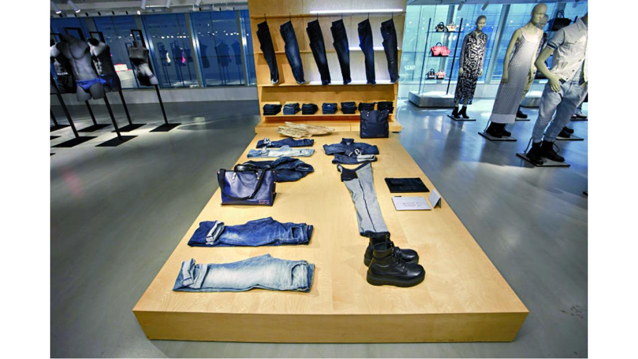 一次過睇晒   Calvin Klein春季系列