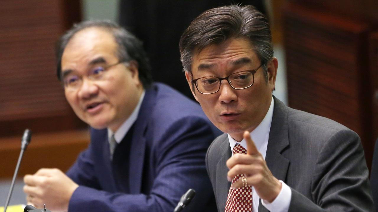 帳委會聆訊鉛水事件 應耀康稱會議文件需時整理