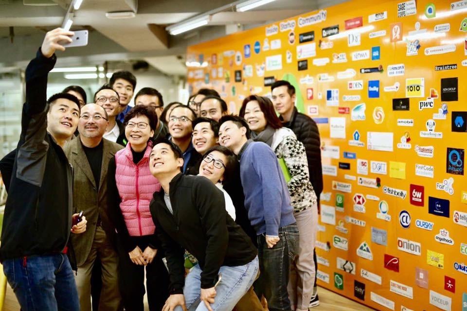 劉鳴煒上載林鄭探訪初創企業照片