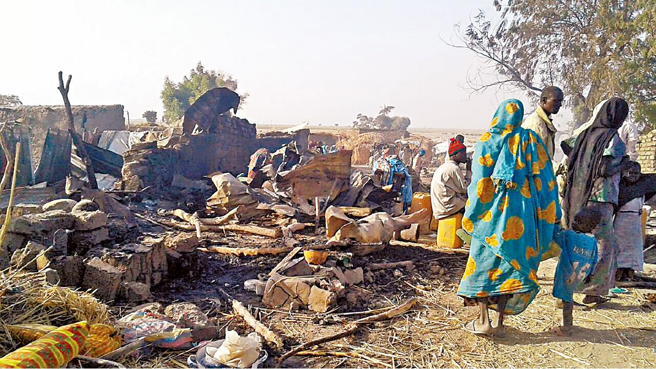 尼軍誤炸難民營 百死逾200傷