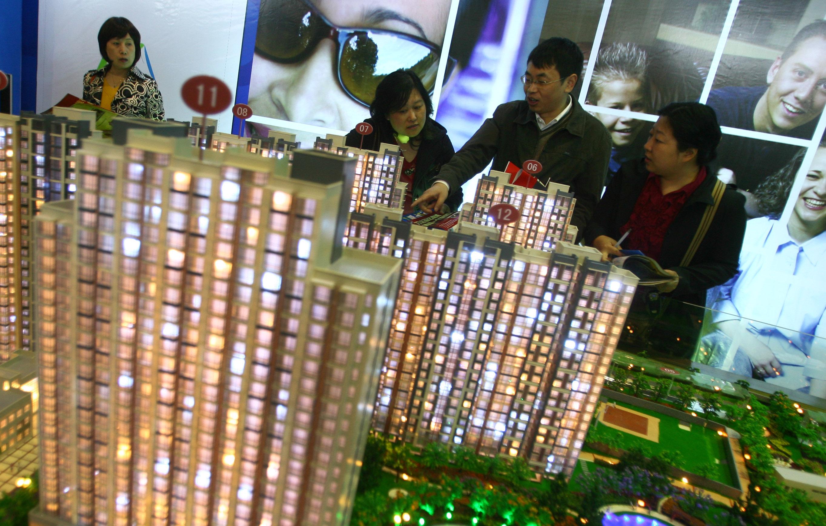 人幣貶值利內房出口股