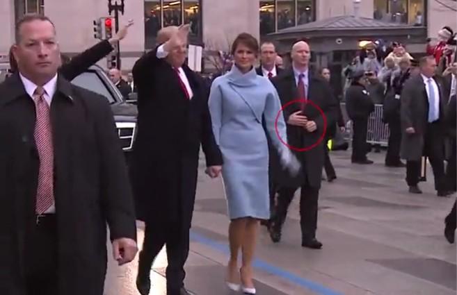 特朗普就職禮 網傳特工戴假手 實情係……