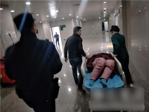 湖北夫婦年初一嗌交 坐月妻激到嘔白泡險死