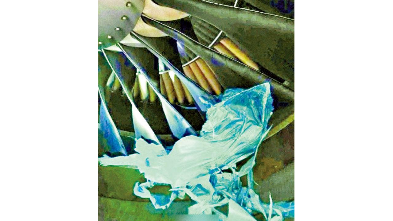 疑孔明燈捲引擎 滑行中客機急停