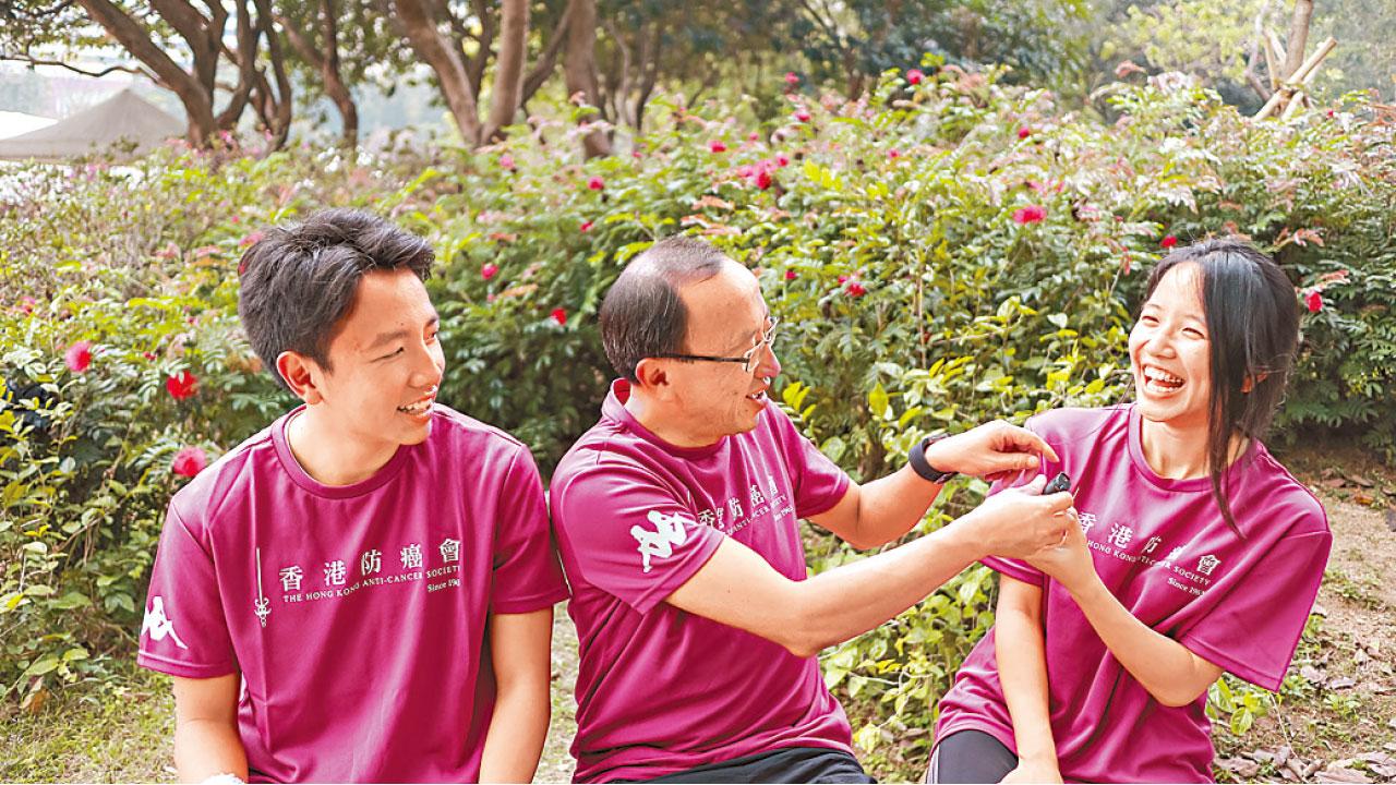 【人物】乳癌帶走母及妻 張達明子女檔跑步籌款圓心願