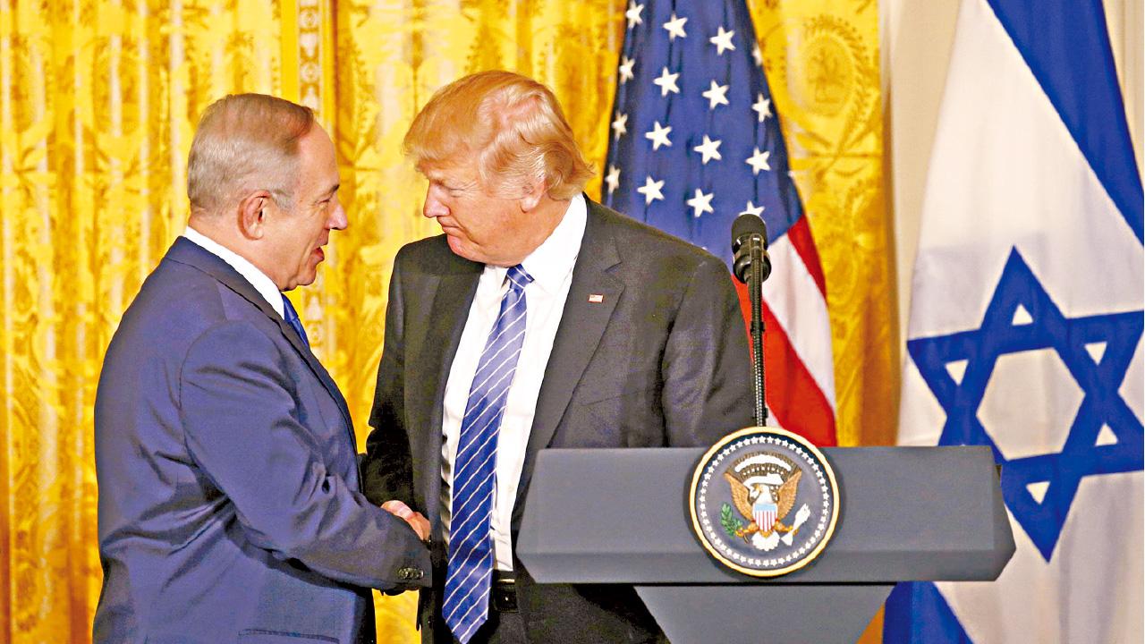 特朗普開腔撐弗林 轟情報部門洩密如派糖