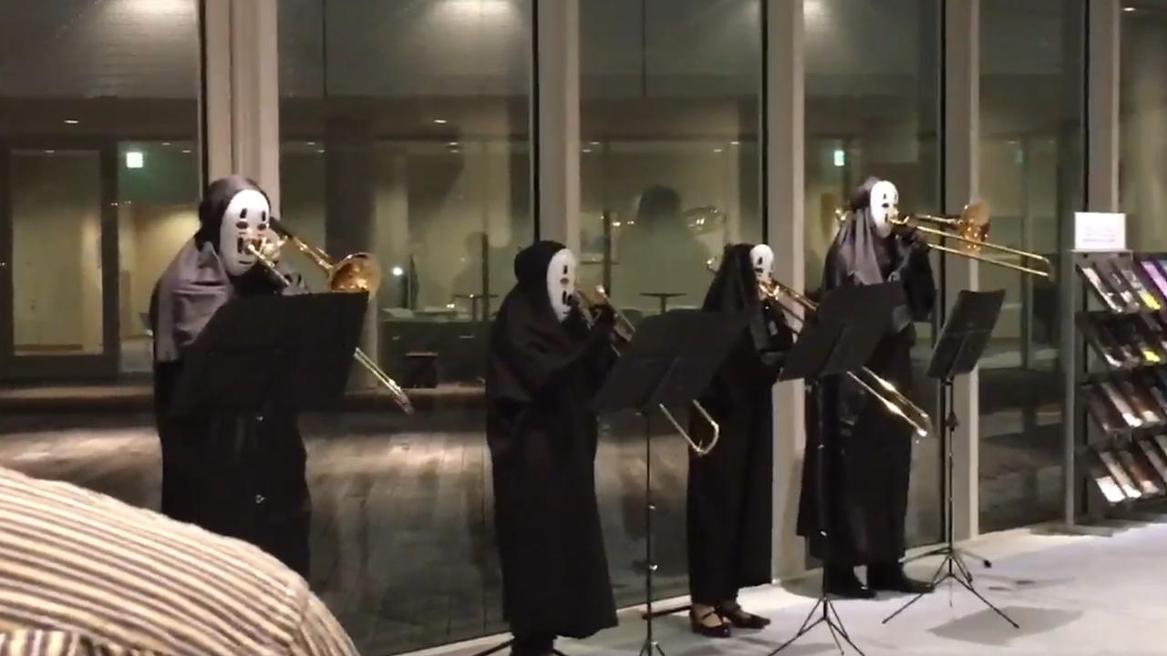 無臉男鬼馬大合奏 (有片)