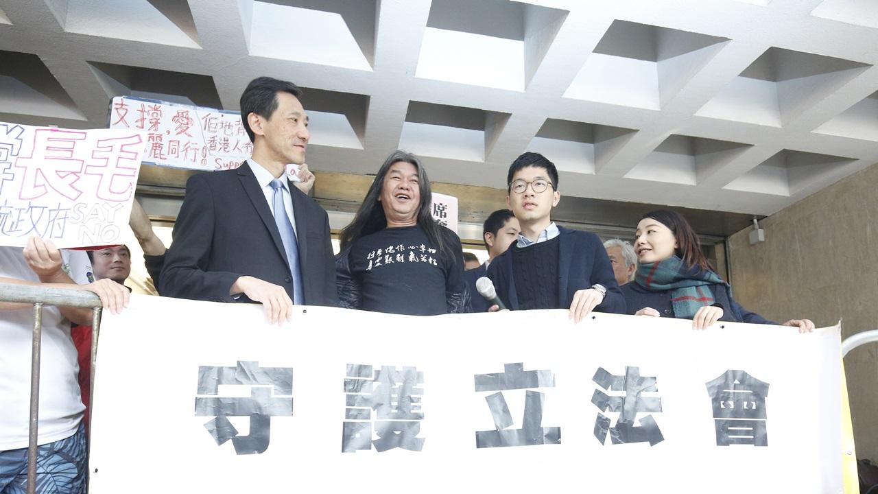 【宣誓訴訟】政府代表指4人宣誓方式有意違反宣誓要求