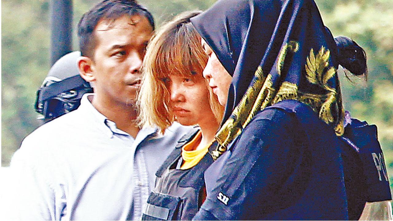 涉謀殺金正男 兩女避彈衣出庭