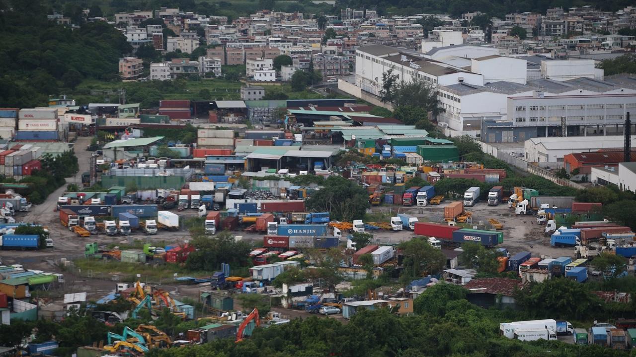 議員元朗遠眺橫洲 村民及工人請願反對發展