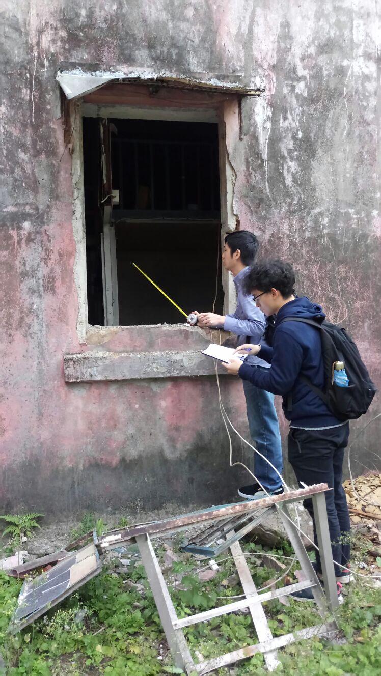 紅樓兩扇鐵窗被拆　屋宇署下令業主停工