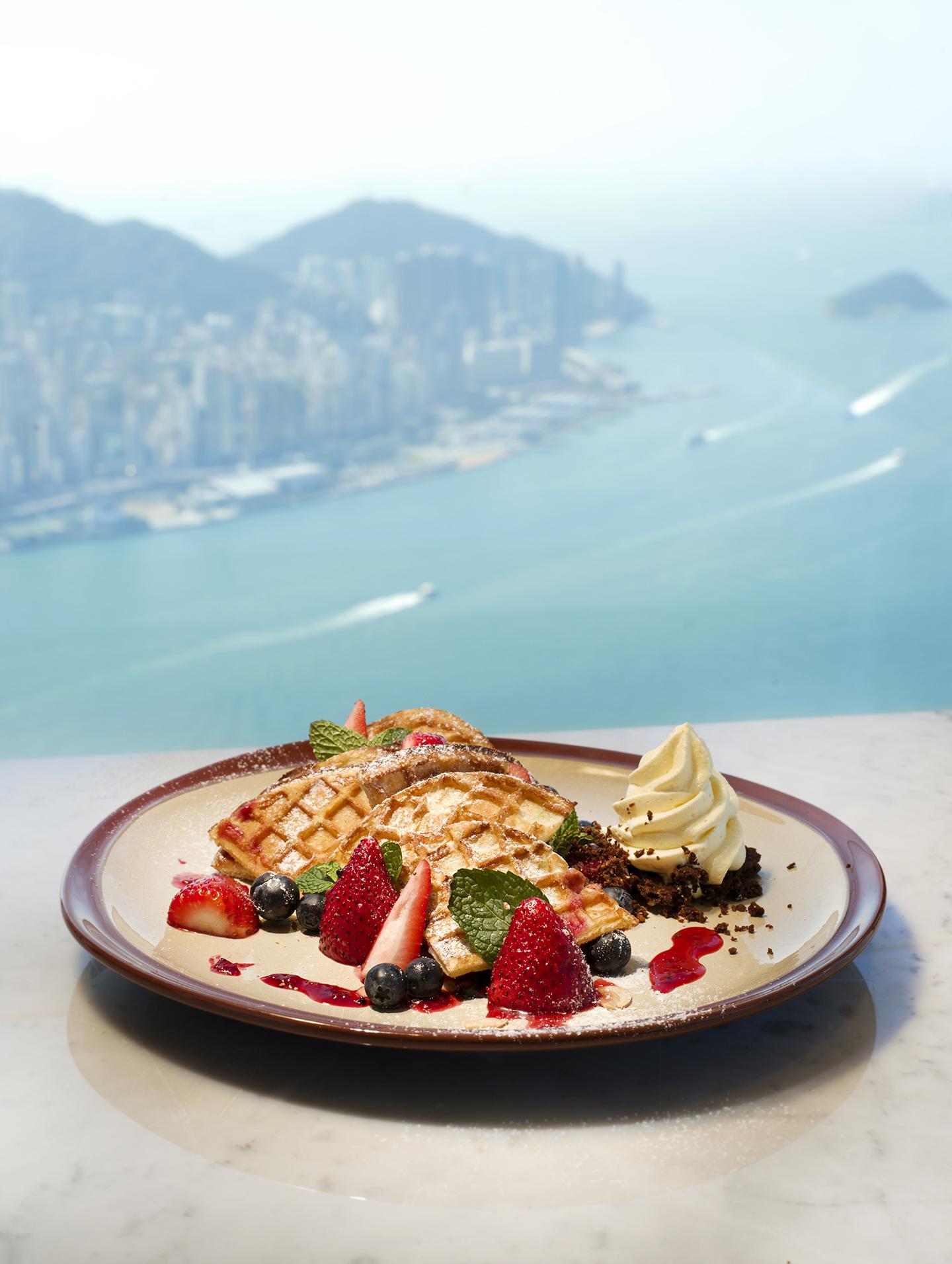 Café 100 by The Ritz-Carlton 高空品嘗輕食