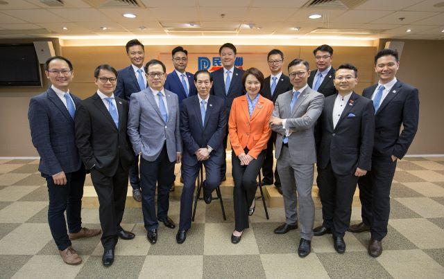 民建聯選新領導層 李慧琼連任主席