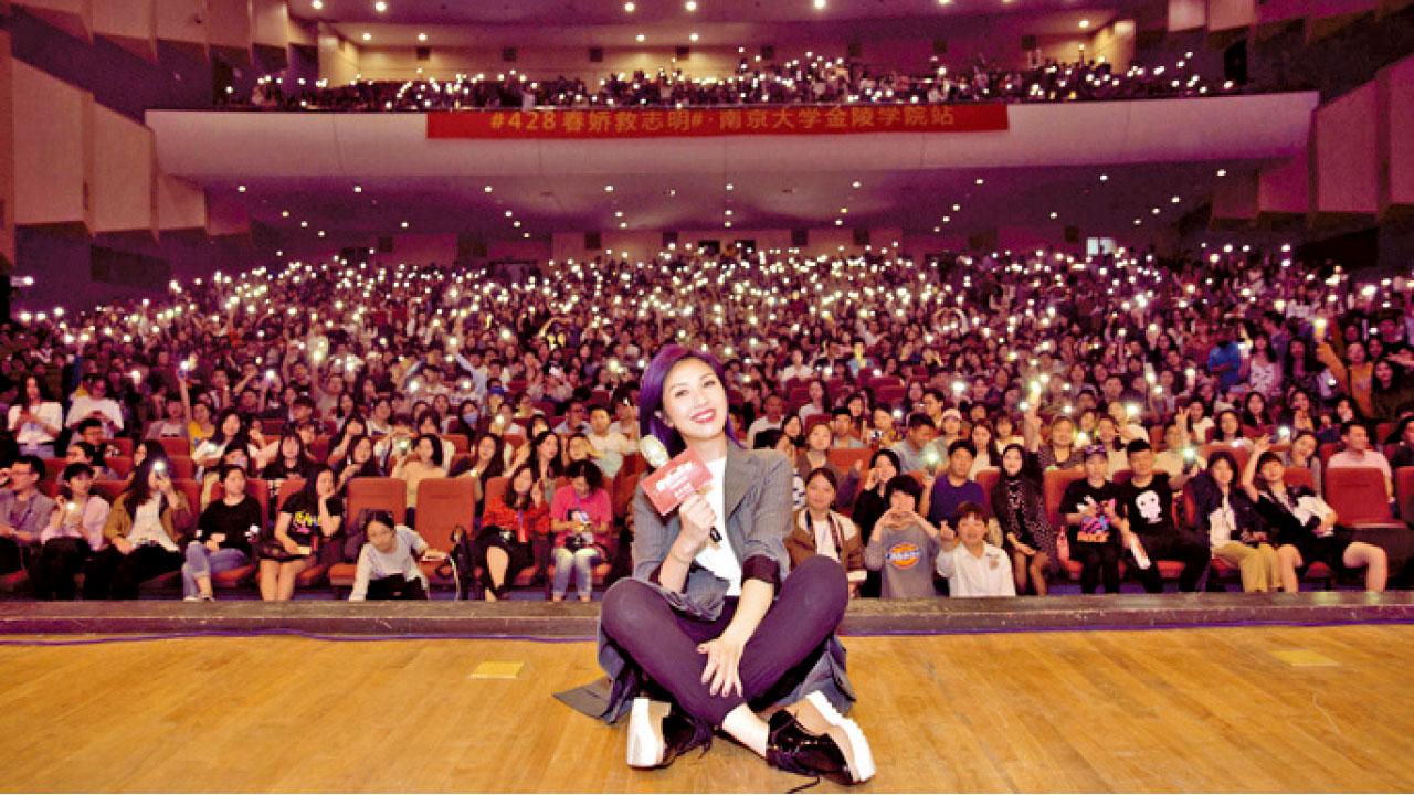 楊千嬅當紅娘 幫學生解愛情疑難