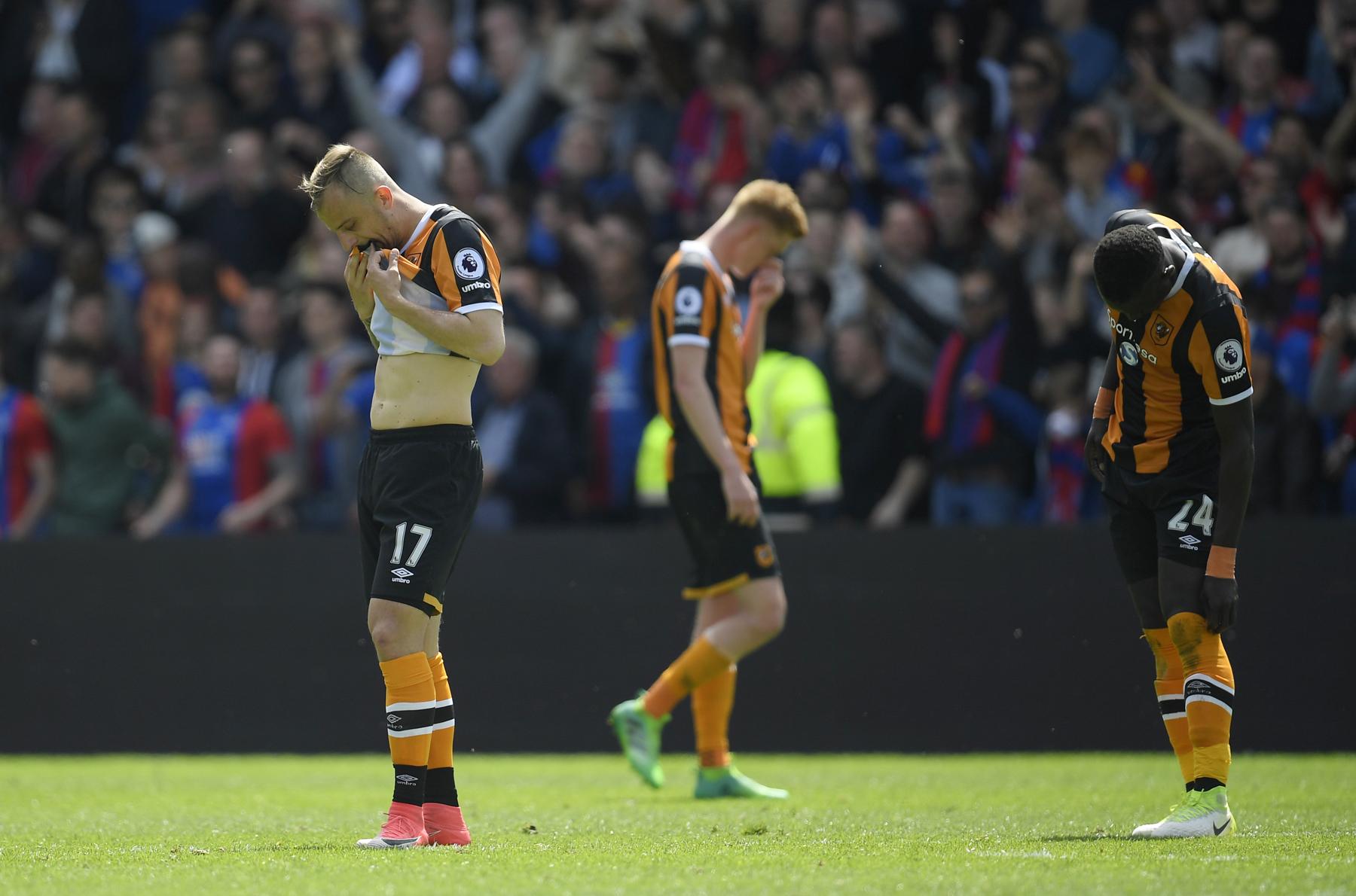 侯城大敗 篤定降班