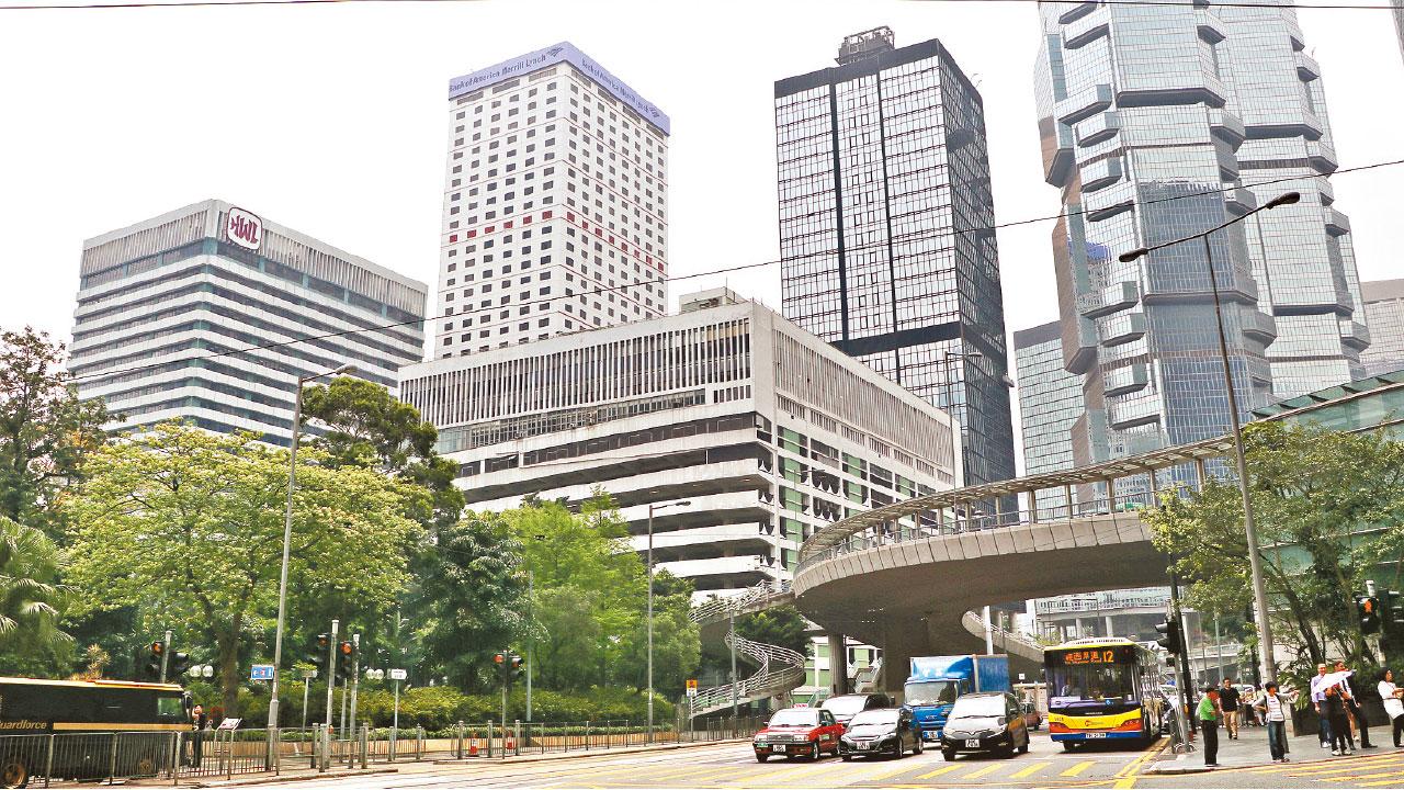 恒地232.8億奪香港地王