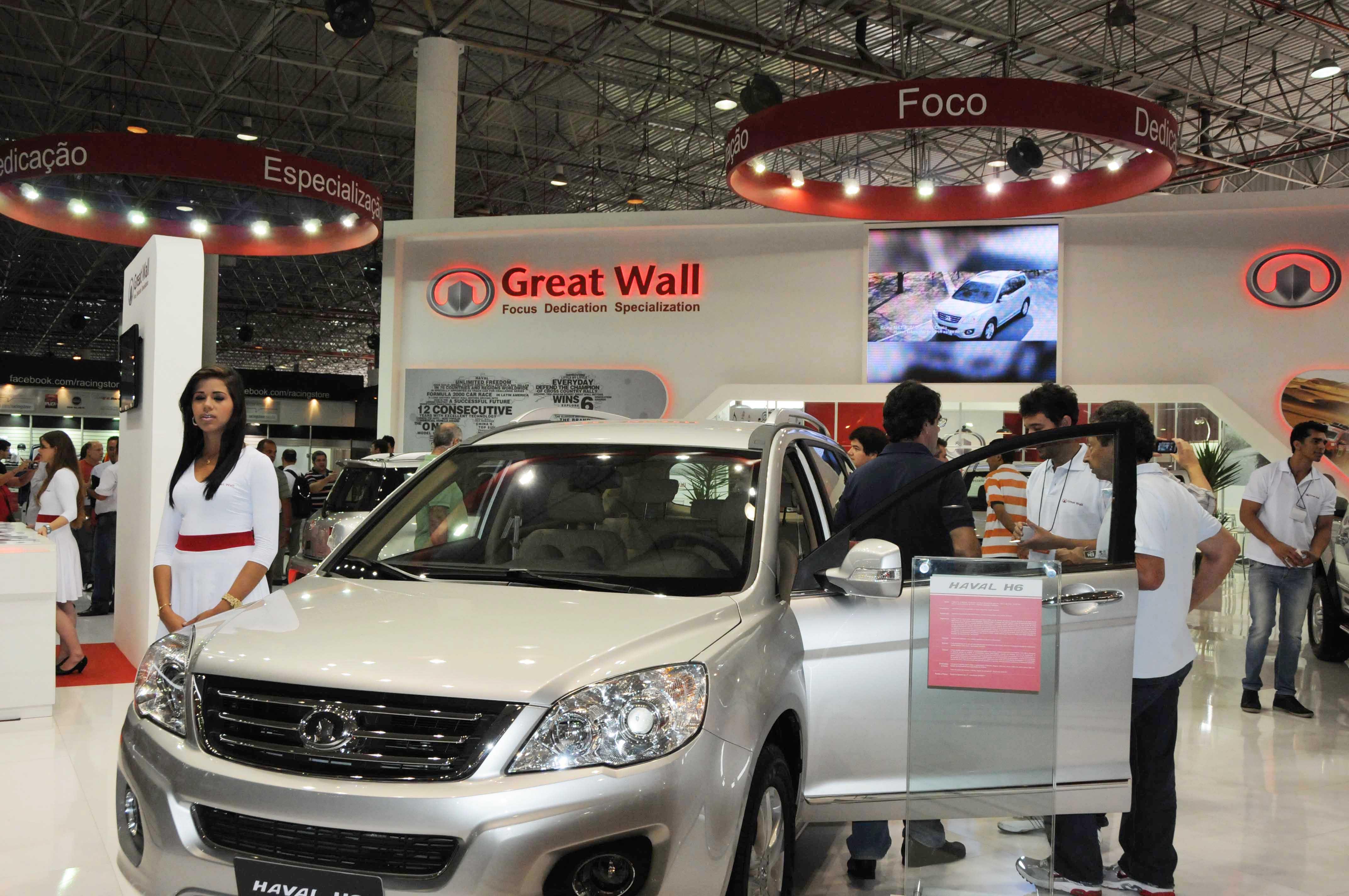 恒指季檢    舜宇長汽成「染藍」大熱