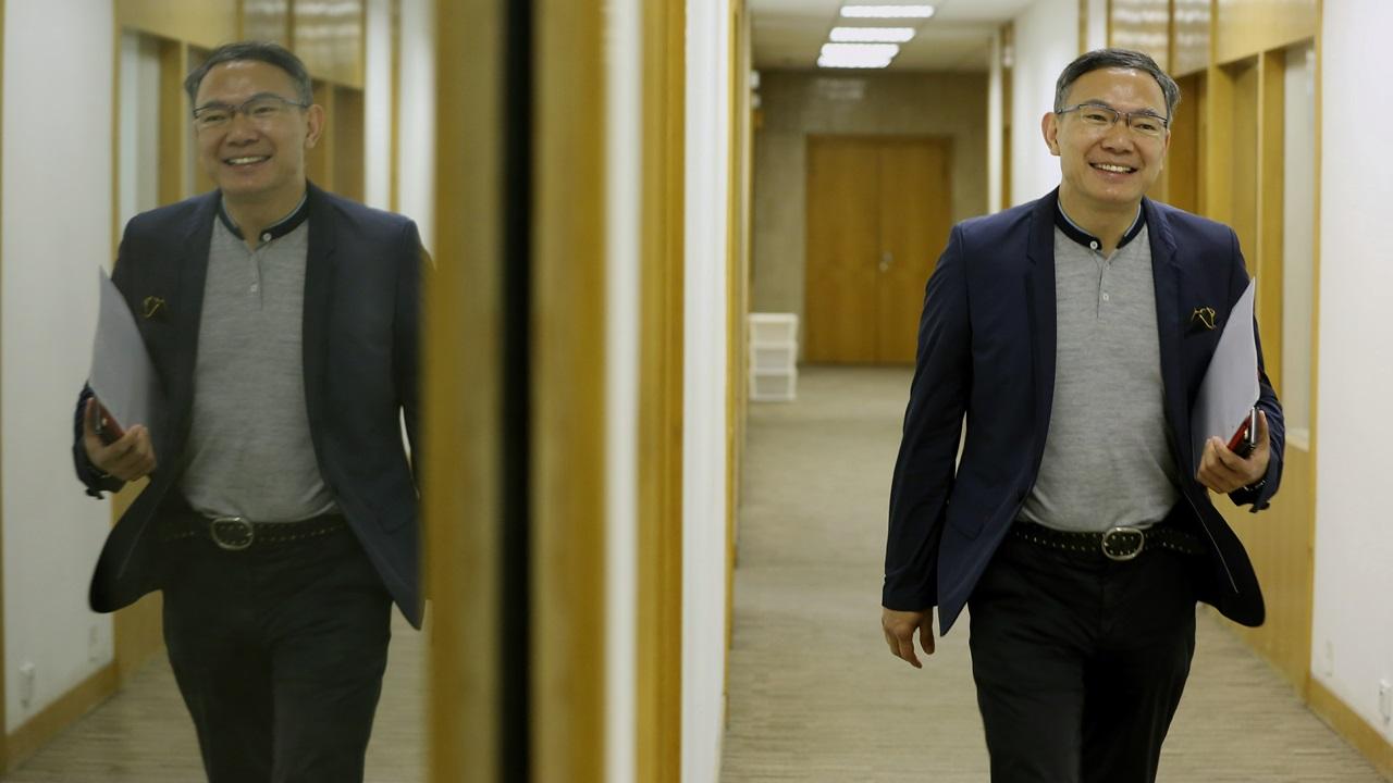 謝偉俊：希望梁振英有勇氣到委員會澄清事件