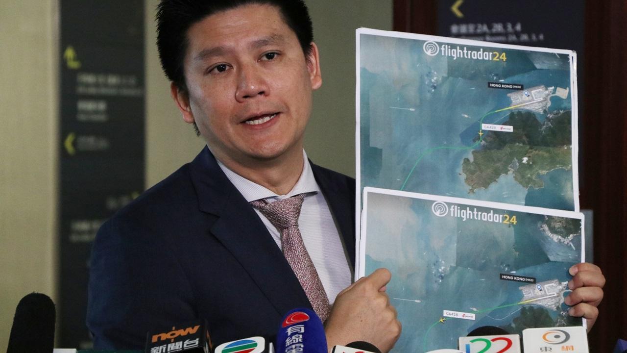 譚文豪指中航客機偏離航道及不回應空管人員