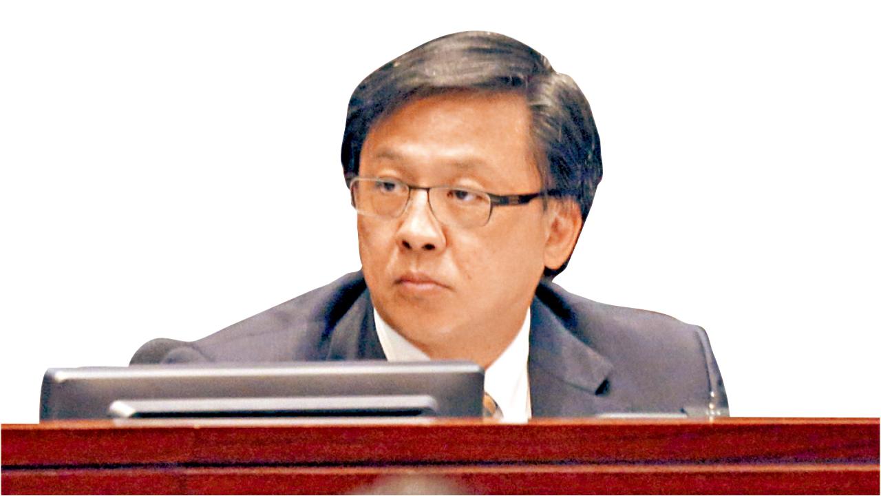 何君堯投贊成票 毋忘六四議案被否決