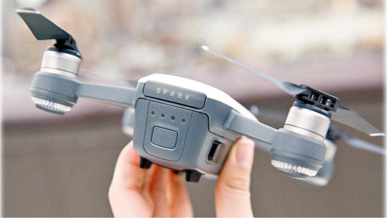 DJI Spark 迷你航拍機 支援體感操作
