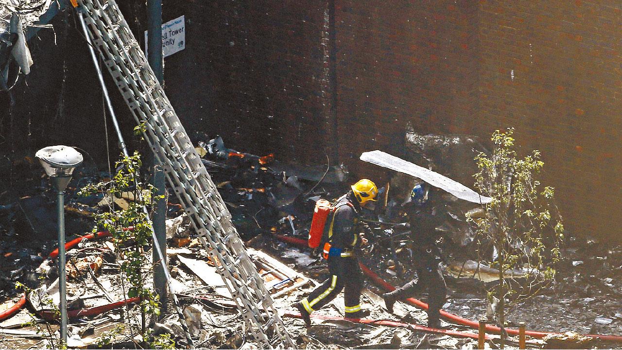 倫敦大火消防員生死抉擇  救10樓母女棄14樓住戶