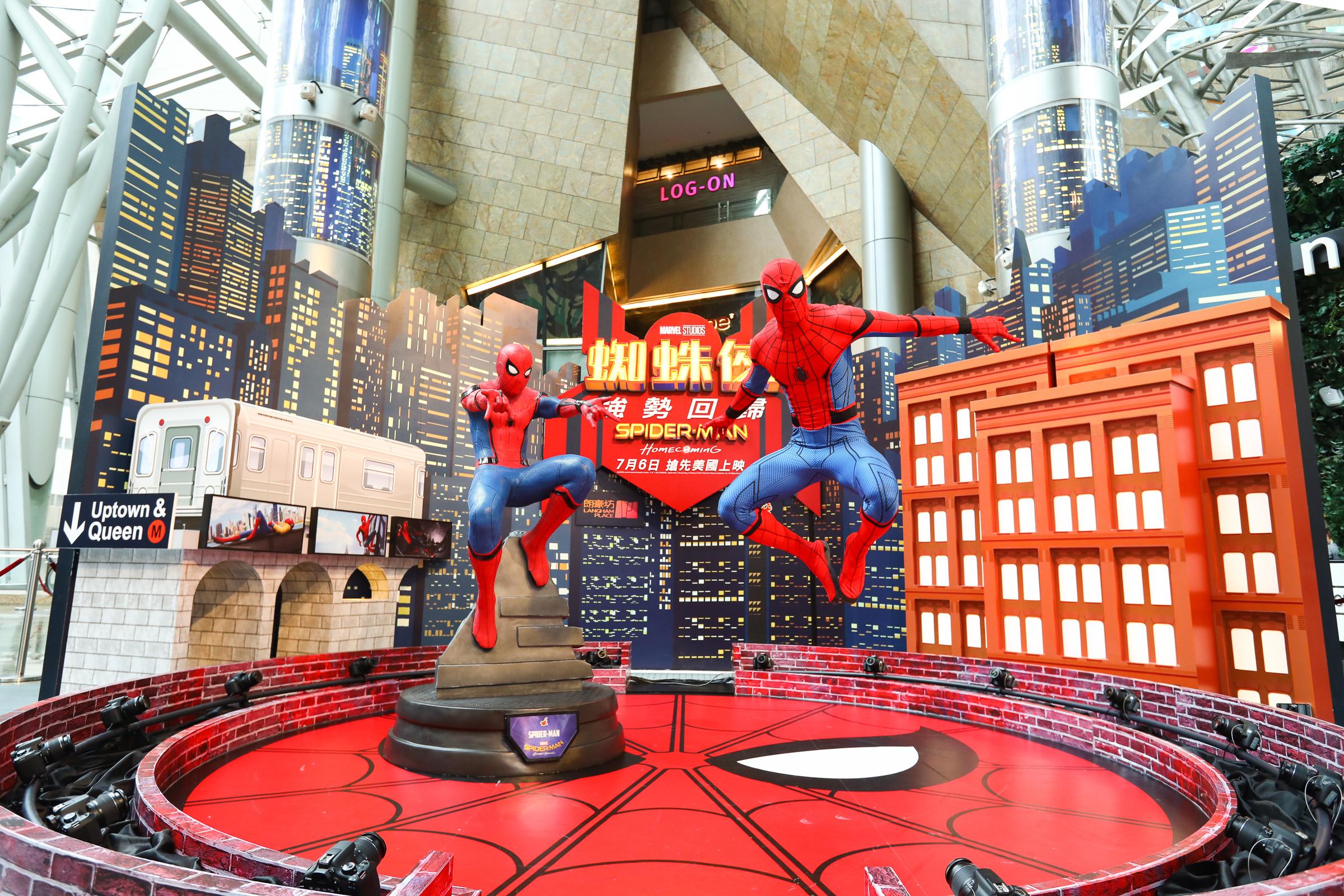 去朗豪坊搵蜘蛛俠影相