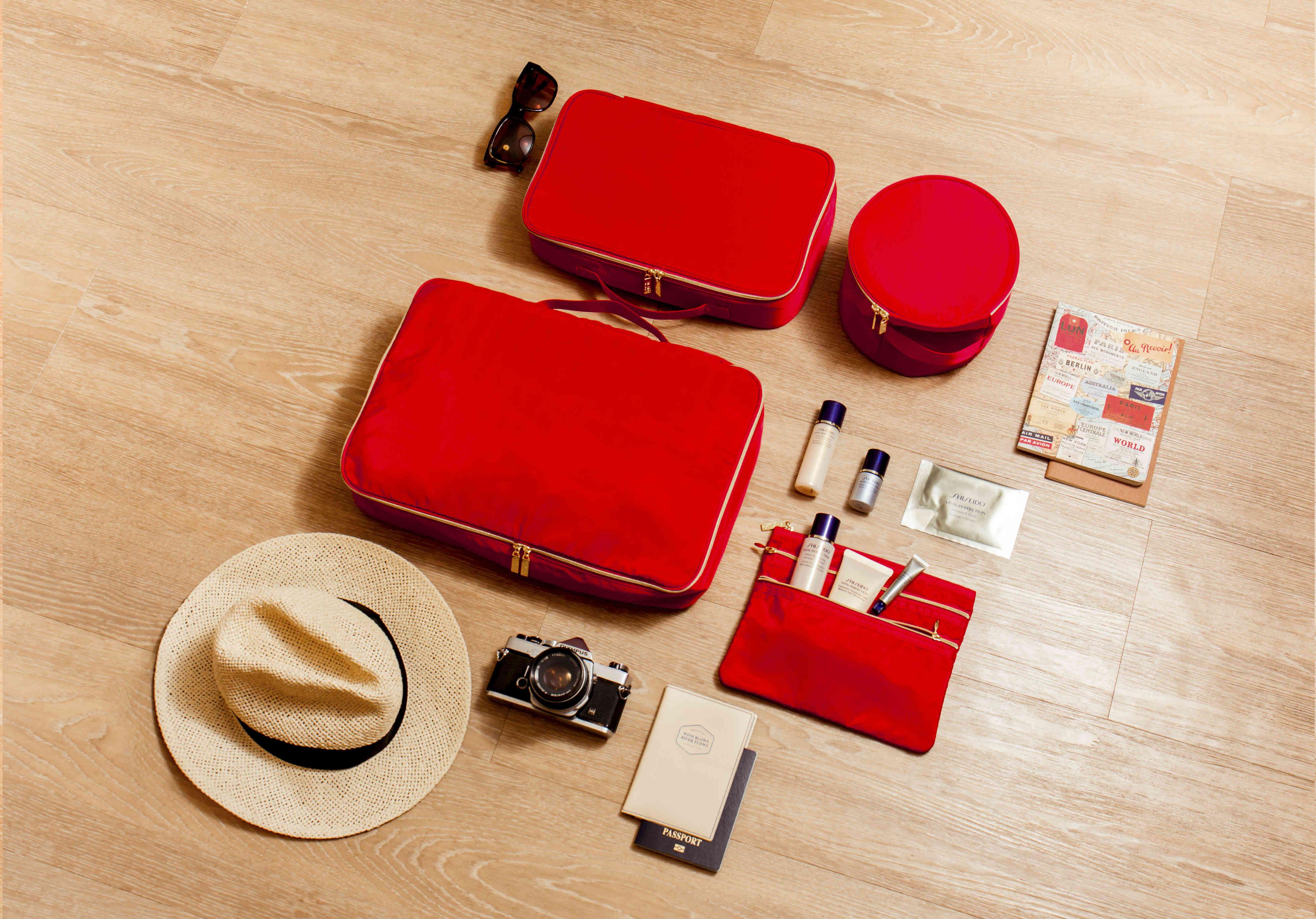 SHISEIDO 花樁旅遊收納袋 x 護膚組合