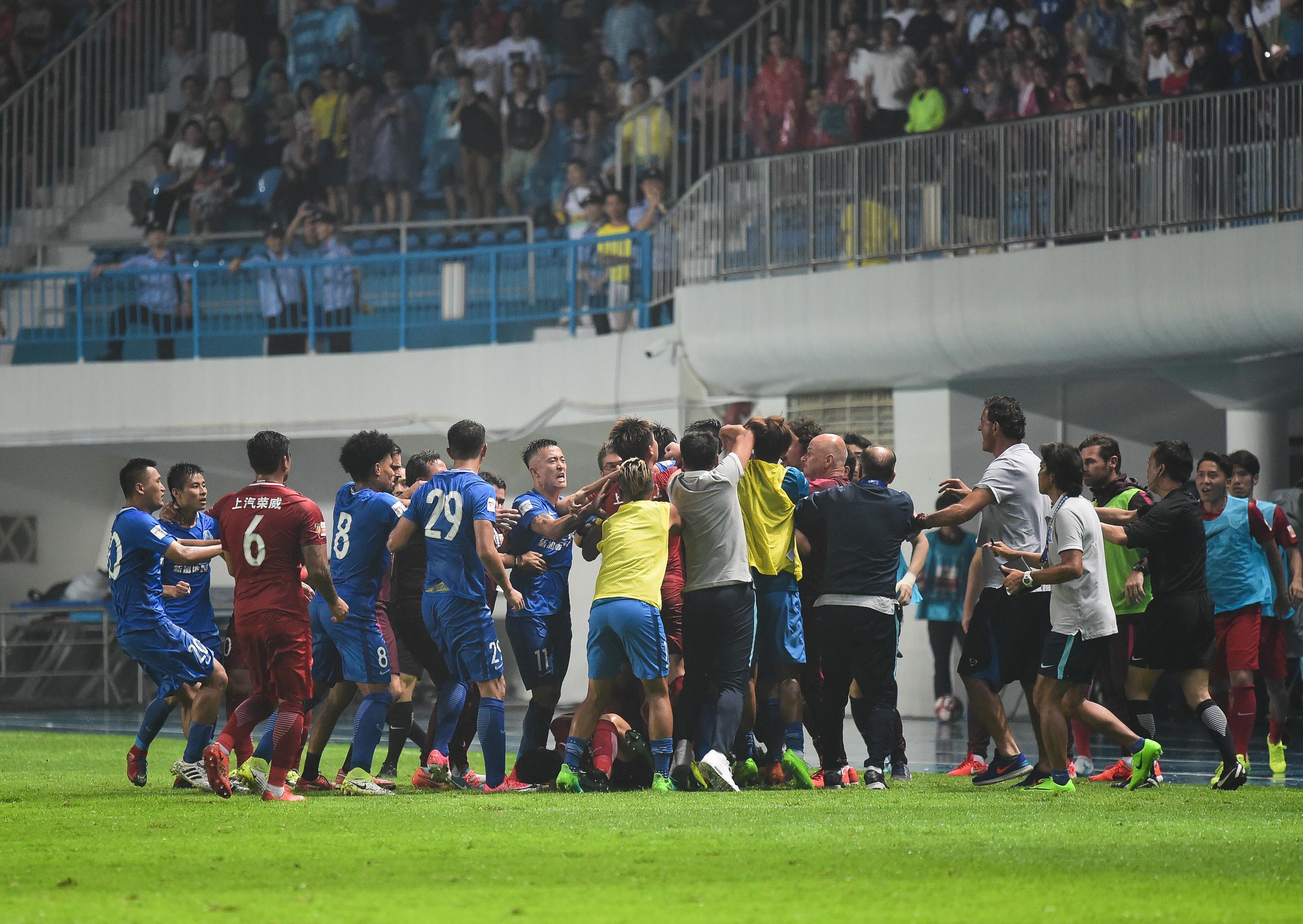 奧斯卡省對手被重罰停賽8場