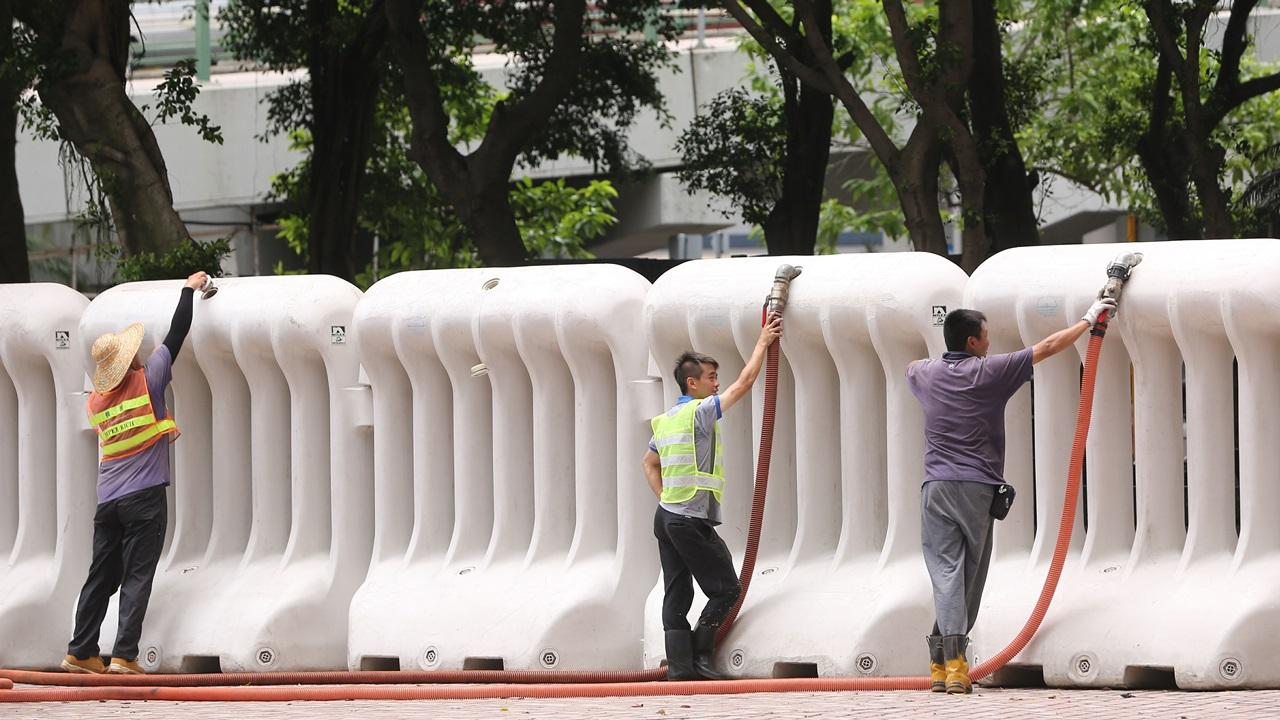 警方繼續於灣仔一帶布防