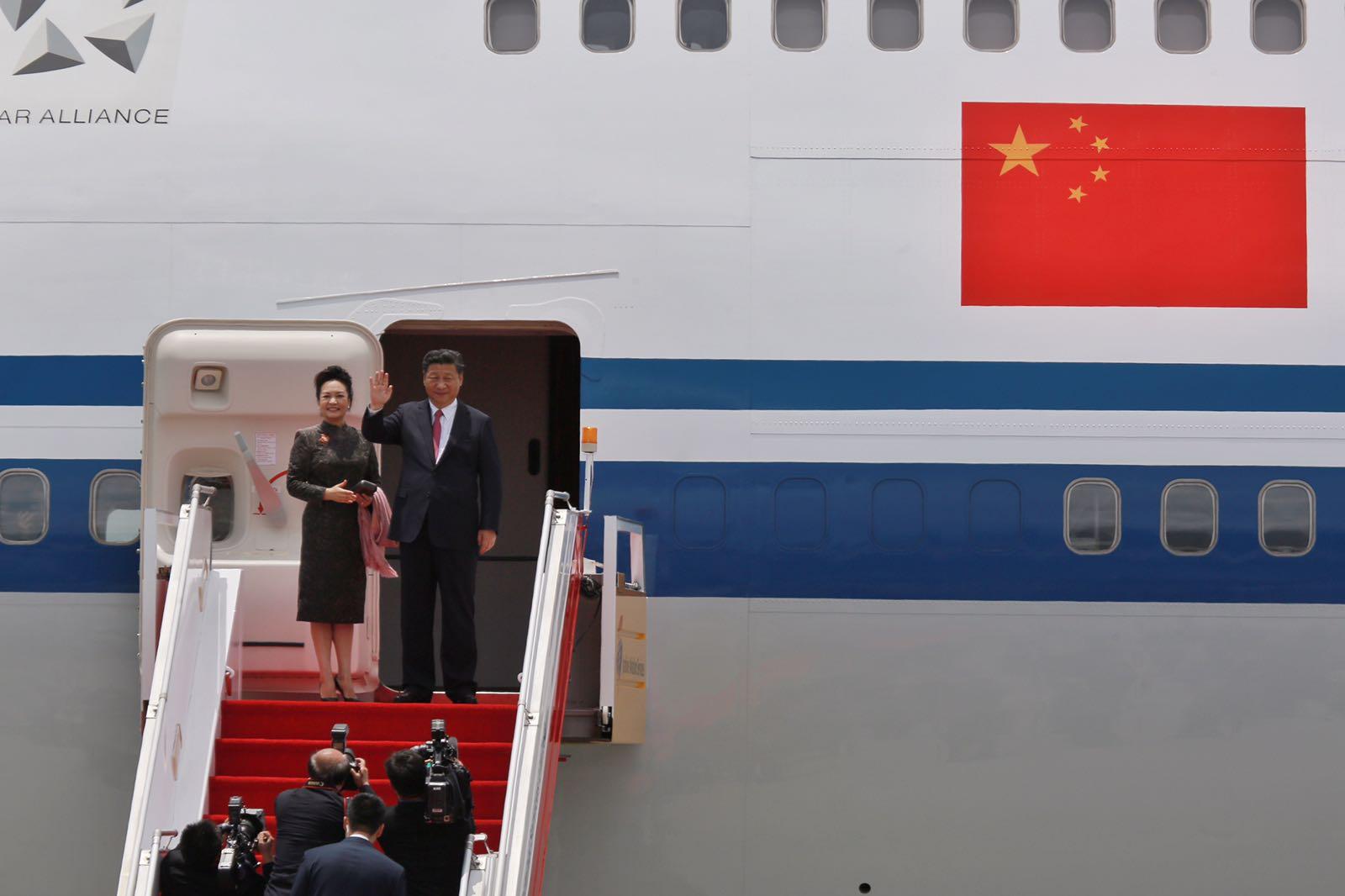 習近平伉儷結束訪港行程 乘專機離開 