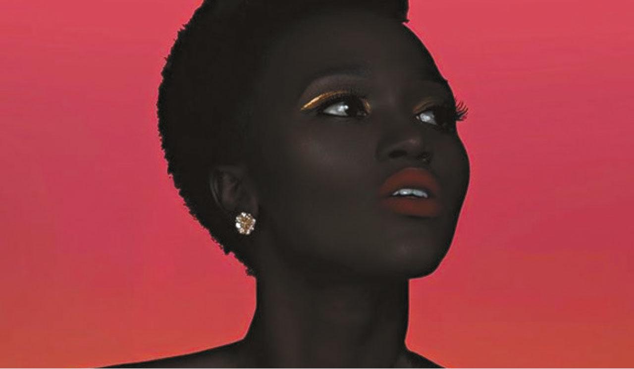 黑后見眼唔見顏