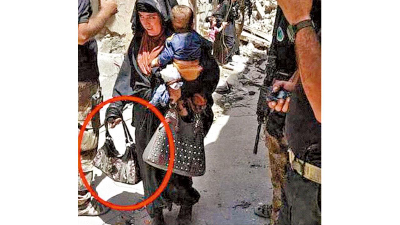 死前一刻 伊婦抱嬰策自殺襲擊