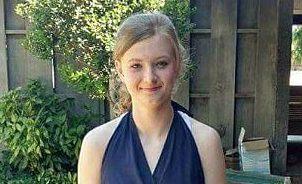 浸浴時充電手機 少女電死