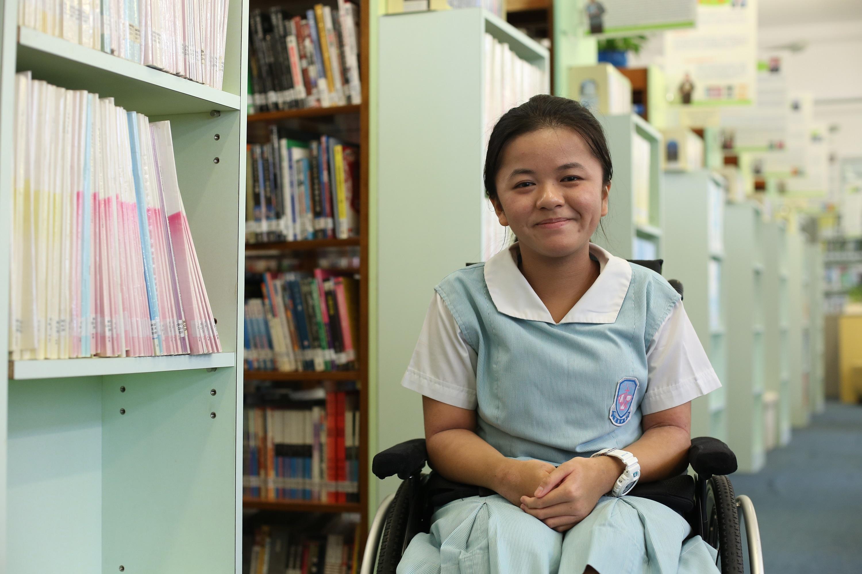  宣基中學玻璃骨女生 考獲5科30分