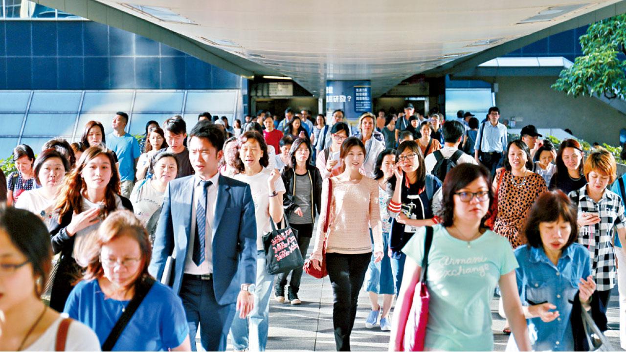 贊成合約工時不足四成 過半人盼標準工時立法