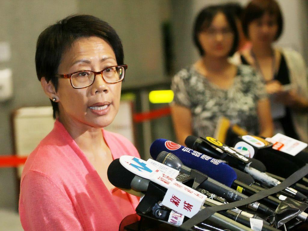 委員會批准陸恭蕙梁淑寶離任後工作