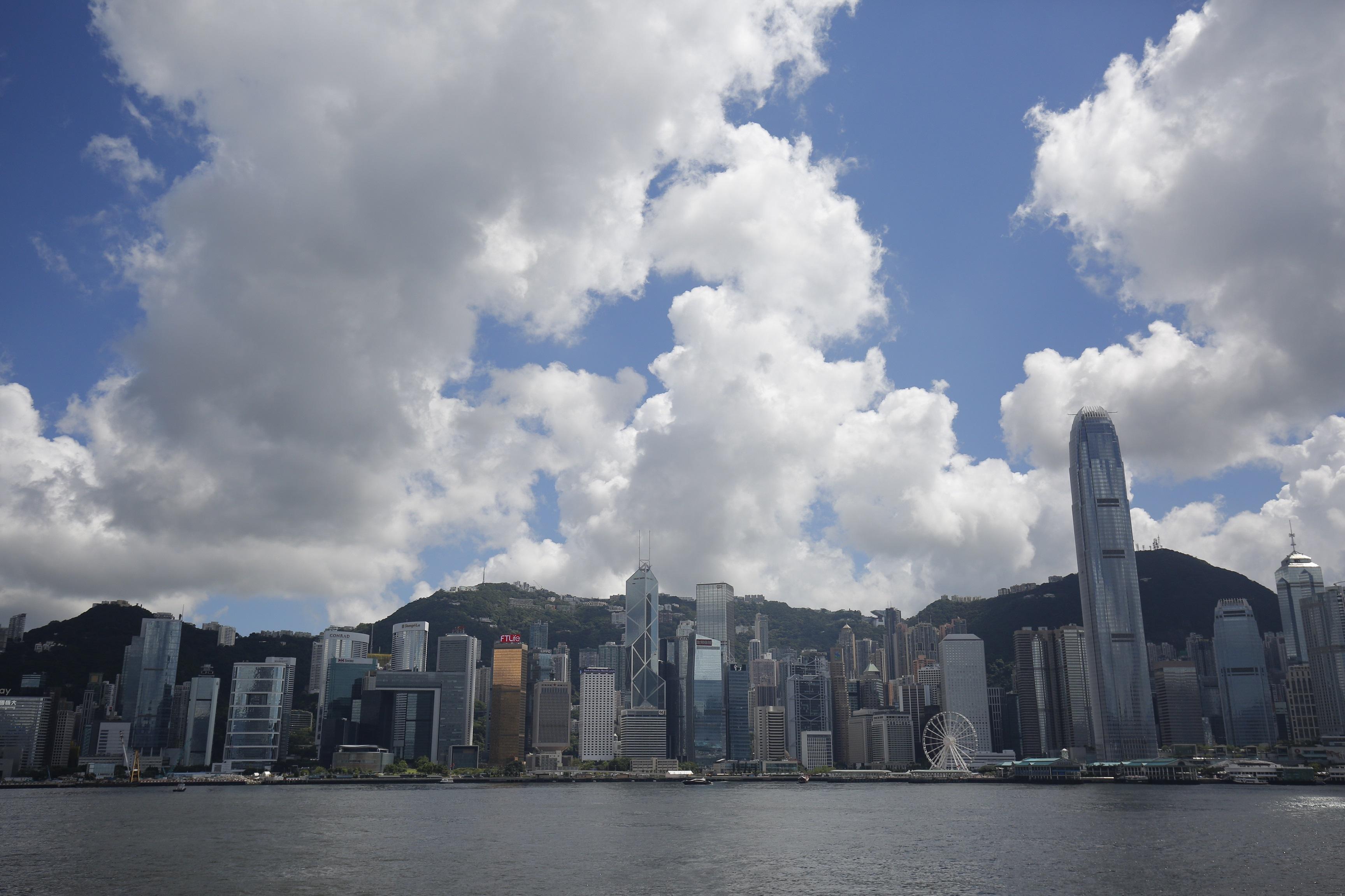 天文台發出酷熱天氣警告