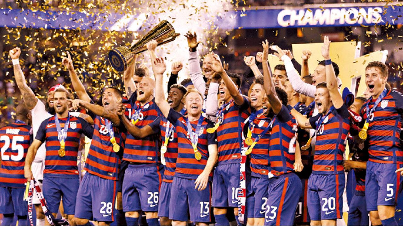 圖片新聞: 險勝捧盃