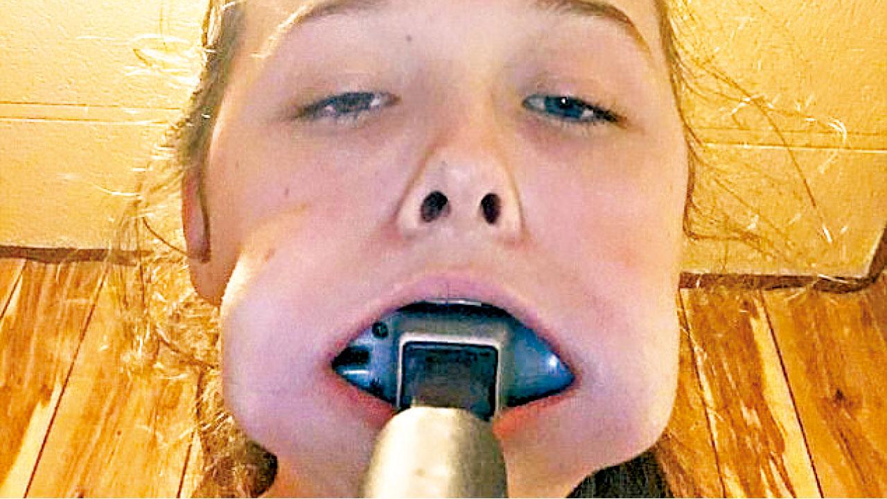 鎚仔塞口受乜刺激