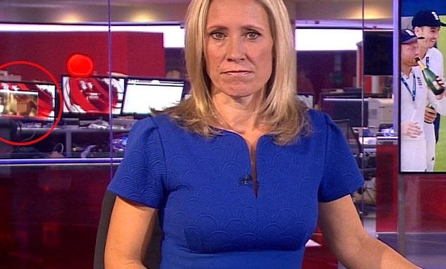 BBC新聞直播 職員電腦看咸片入鏡