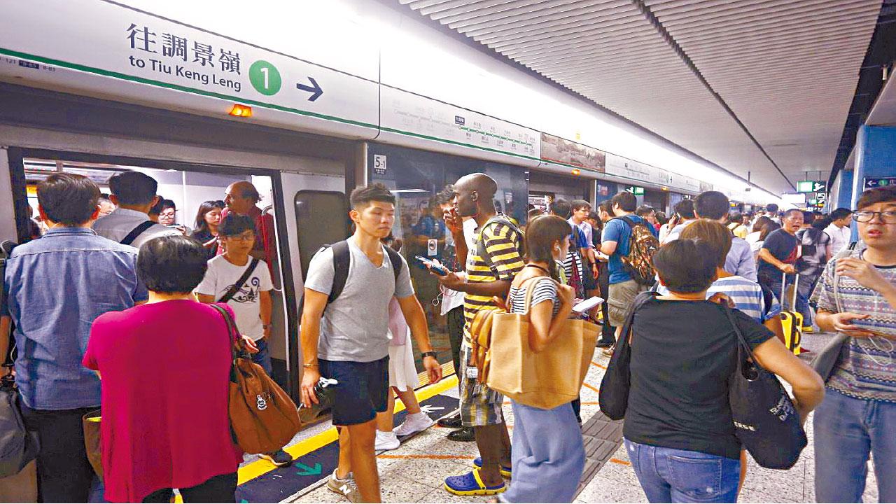 港鐵上半年罰1850萬元 觀塘綫故障 梁國權再致歉