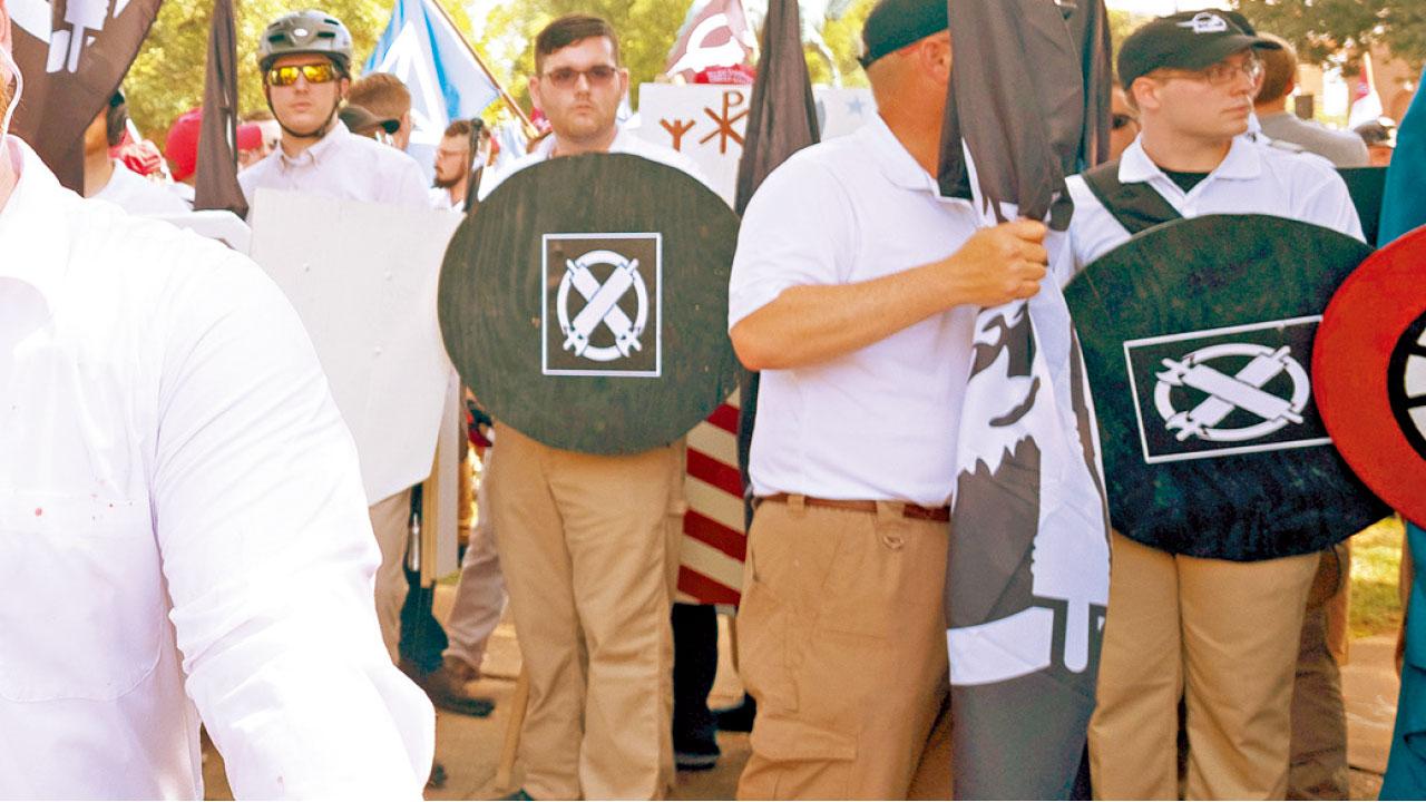 弗州集會撞死反右示威者  疑兇被指納粹狂迷