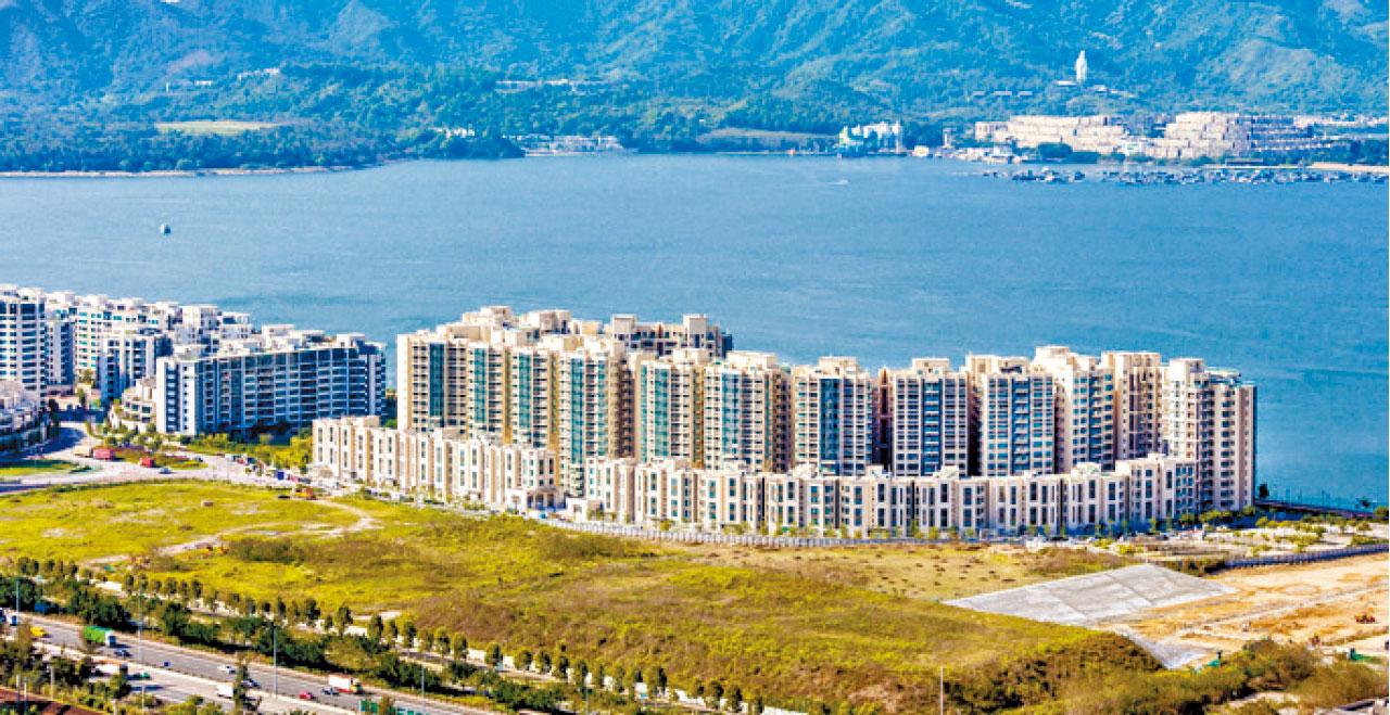 受鄰居狗隻頻繁吠聲滋擾  范徐麗泰子入稟禁制兼賠償