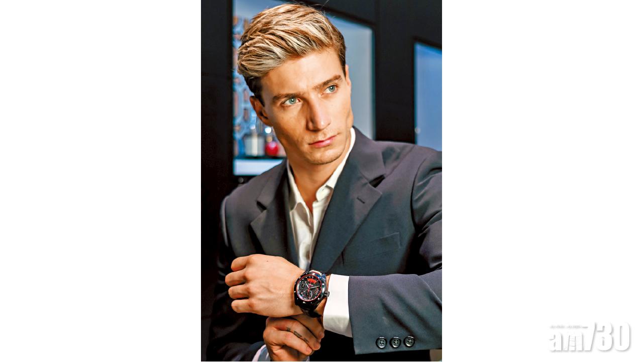 與時間競賽 Montblanc全新TimeWalker系列腕錶