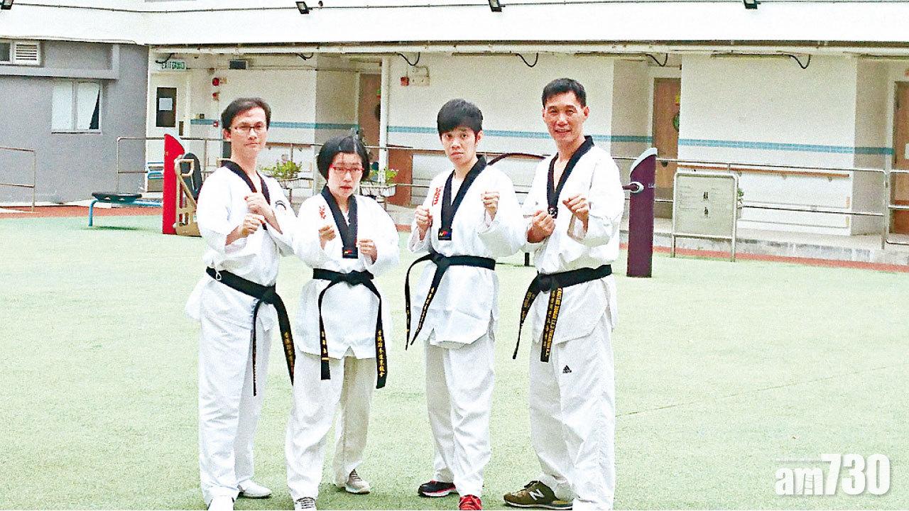 通過跆拳道考試  兩女弱能人士獲黑帶