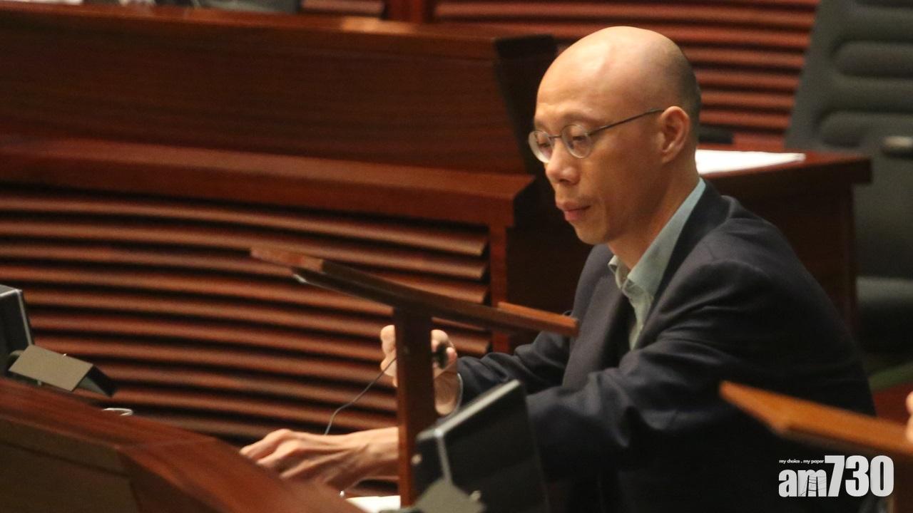 食環署垃站外設回收桶應對停收廢紙  黃錦星下午會見記者