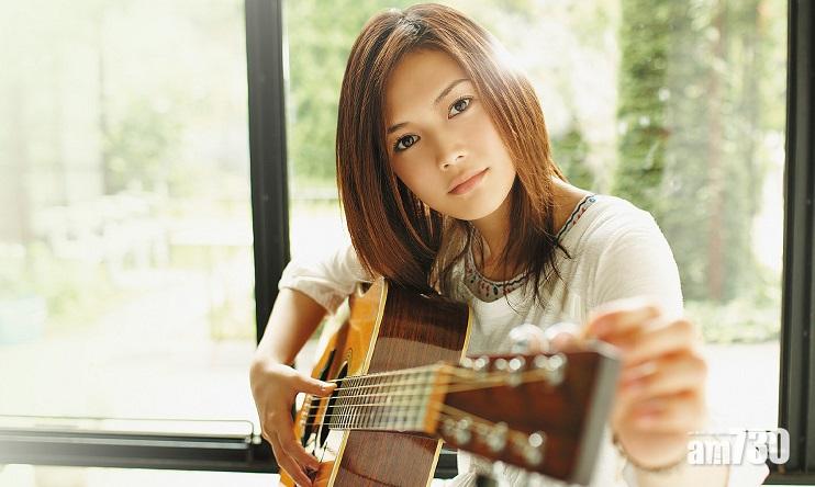{港男女神} 日本歌手yui離婚